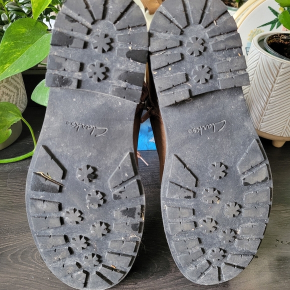 Clarks Boot - Picture 9 of 11